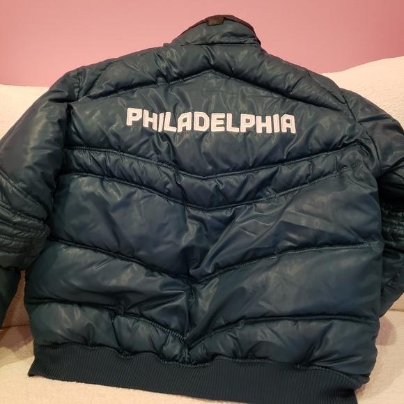 Philadelphia Eagles Puffer Jacket by Reebok Onfield Sz L - Picture 2 of 5